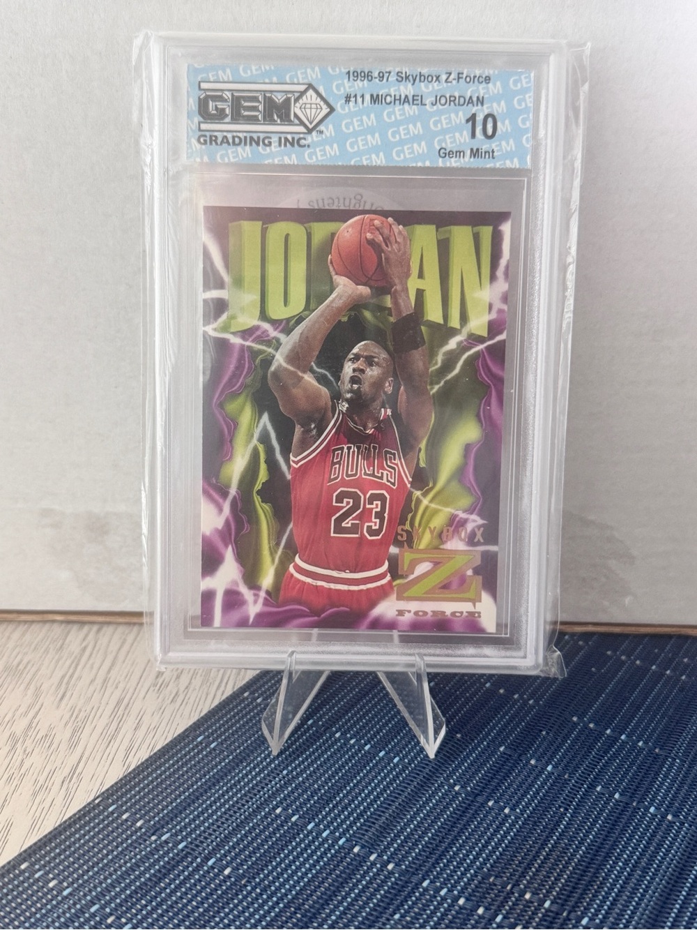 Michael Jordan 1996-97 Skybox Z-Force #11 GEM MINT 10
